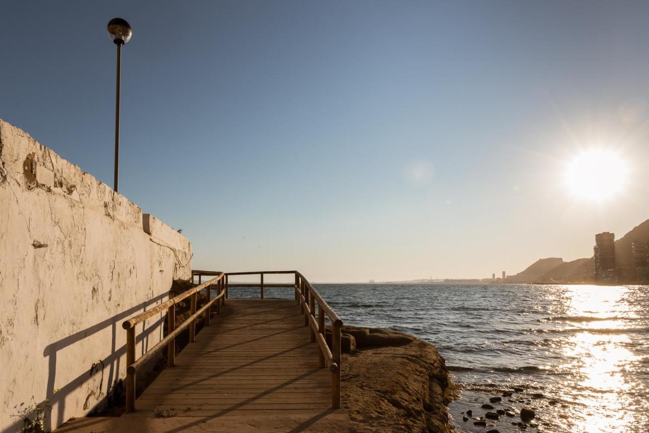 Modern Sea Front Reef Apartman Alicante Kültér fotó