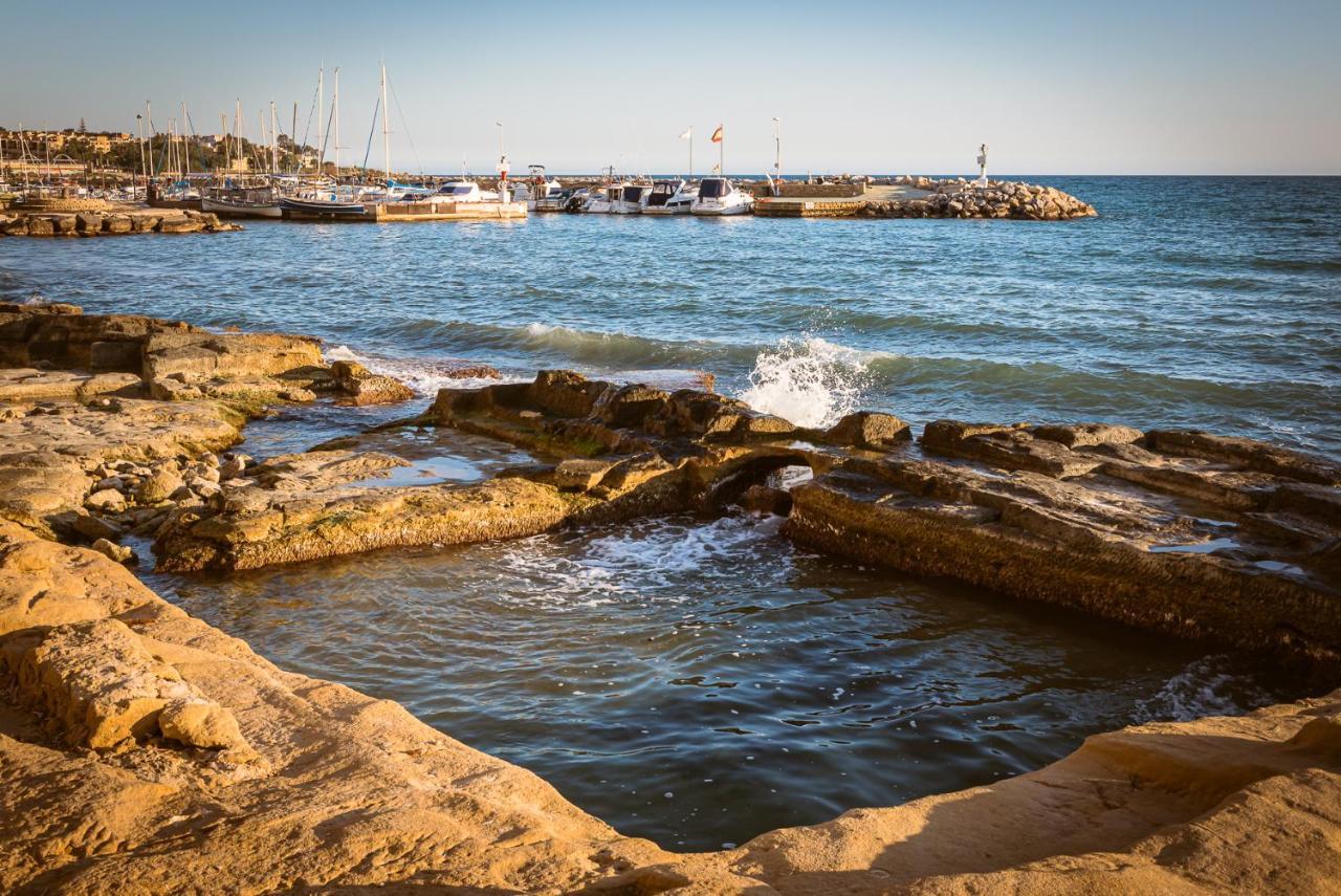 Modern Sea Front Reef Apartman Alicante Kültér fotó
